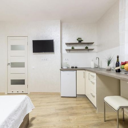 City Center Vip Studio Apartment Лвив Екстериор снимка