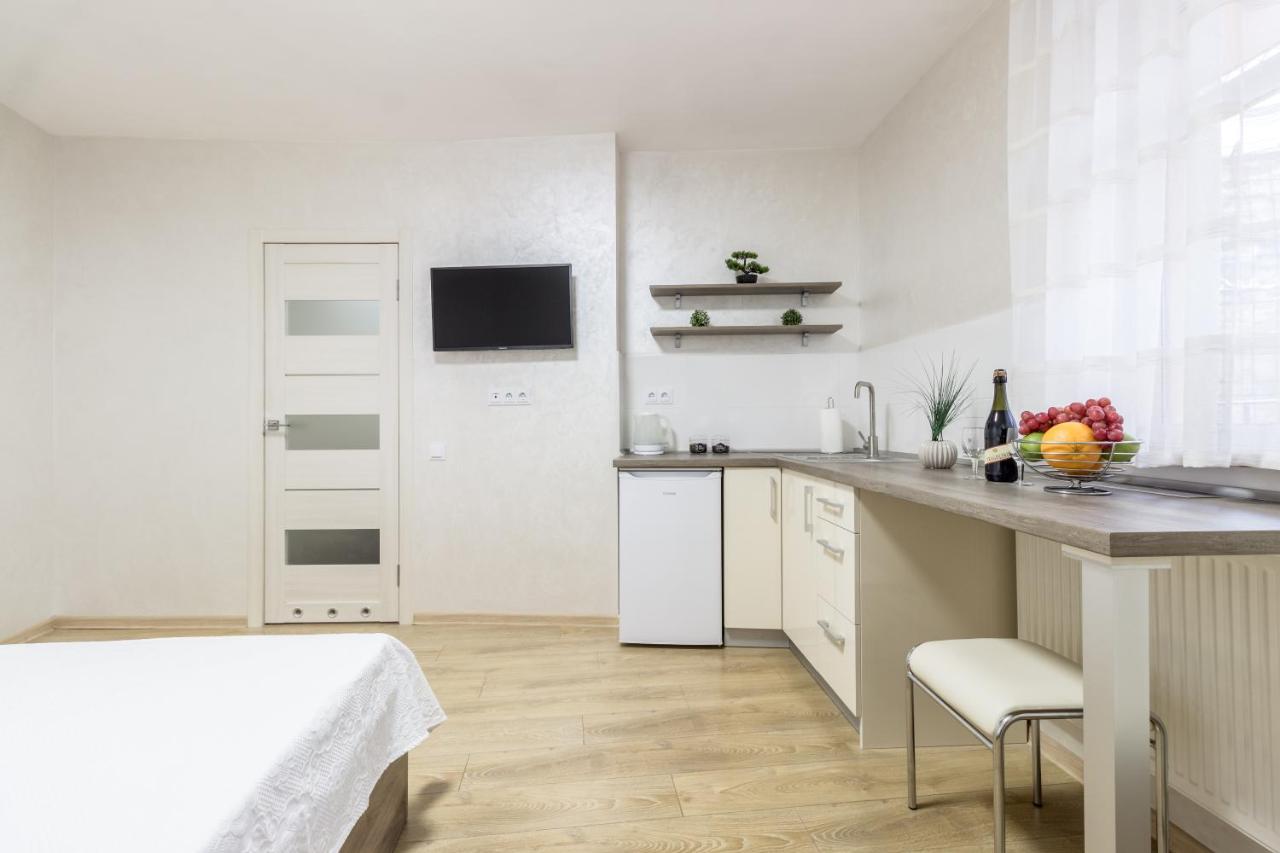 City Center Vip Studio Apartment Лвив Екстериор снимка